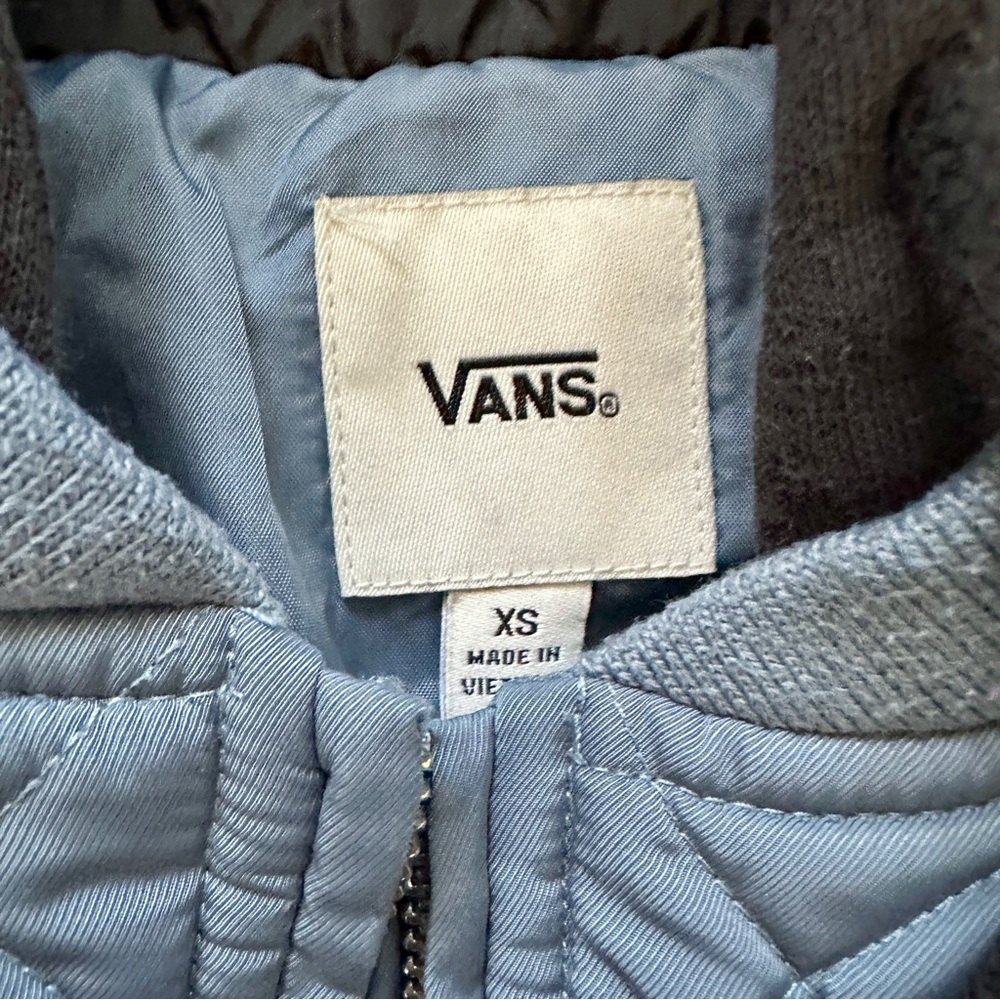 Vans Diamond Quilted Smoke Blue Bomber Jacket with Black Hood - Picture 4 of 7